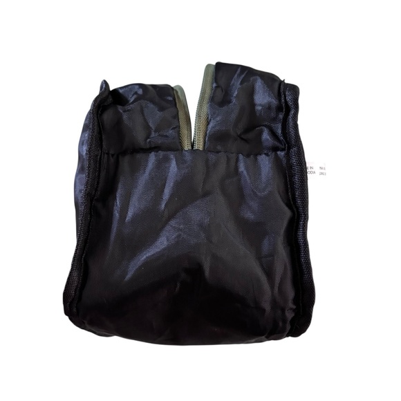 Avalanche Outdoor Supply Co Essentials Mountain Landscape Print Men's travel Bag - Picture 9 of 11